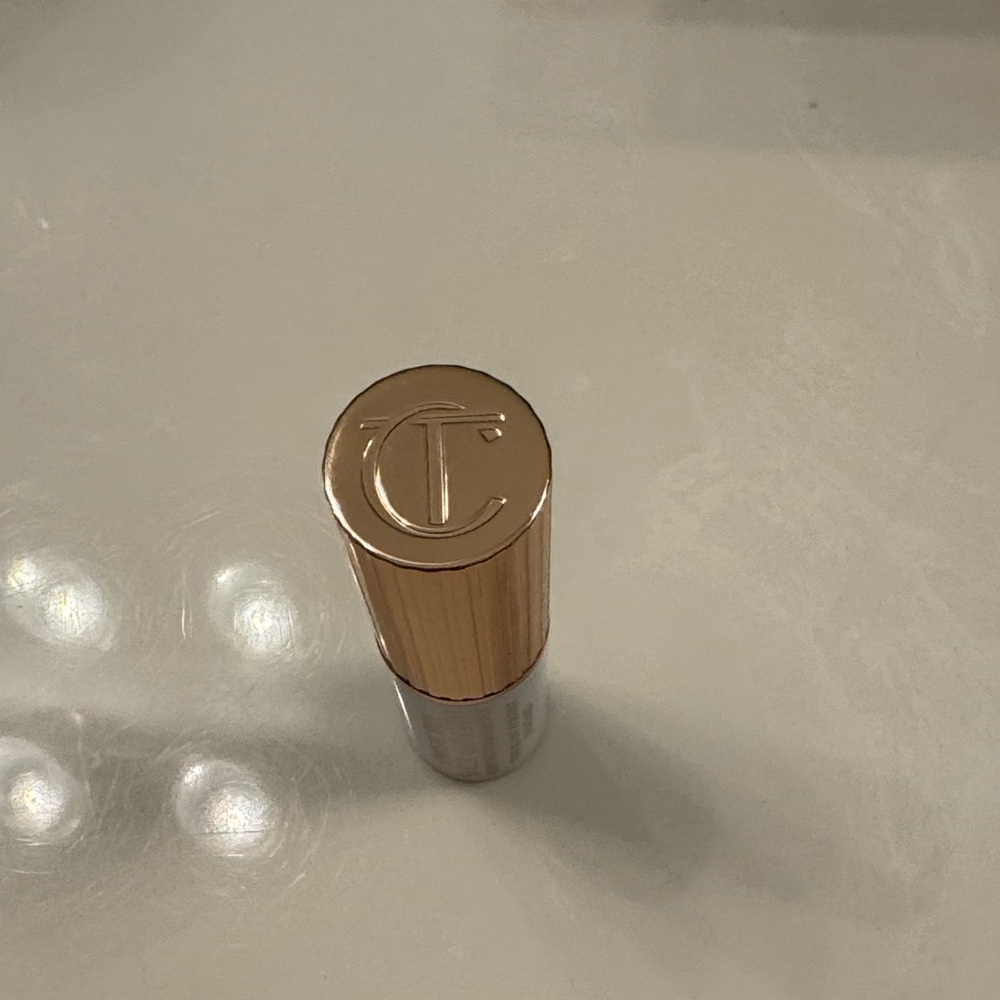 Unreal Skin Sheer Glow Tint Hydrating Foundation Stick - 6 Medium - Picture 4 of 4